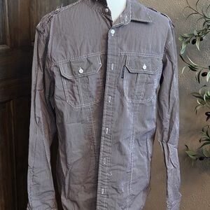 Mens Ecko Unltd. Vtg, Long Sleeve Maroon striped button-up shirt. Size M